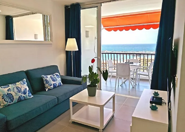 Cristianos Achacay Standing Vue Panoramique דירה