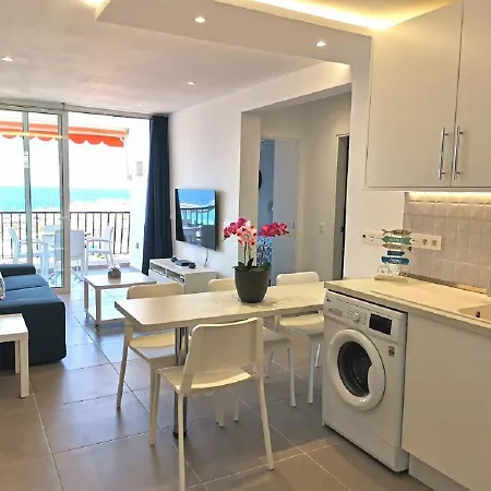 Cristianos Achacay Standing Vue Panoramique