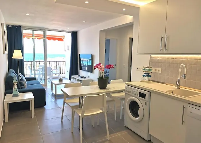 Cristianos Achacay Standing Vue Panoramique