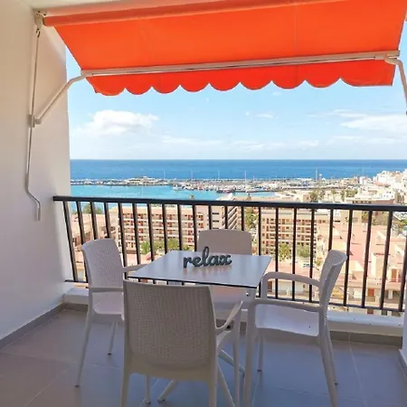 Cristianos Achacay Standing Vue Panoramique